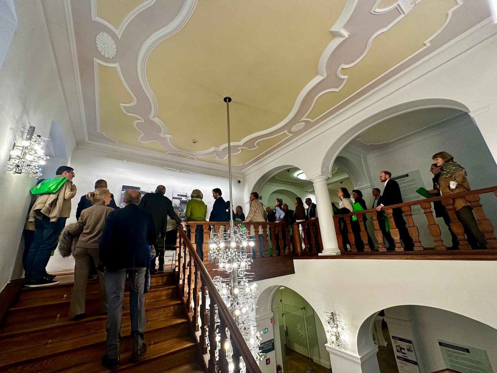 925feeca-83af-482c-982b-4a7a2d233fcb